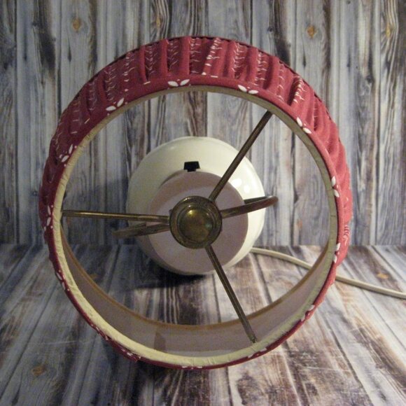 Longaberger Woven Traditions Red Lamp with Shade - Made in USA! - Picture 3 of 4